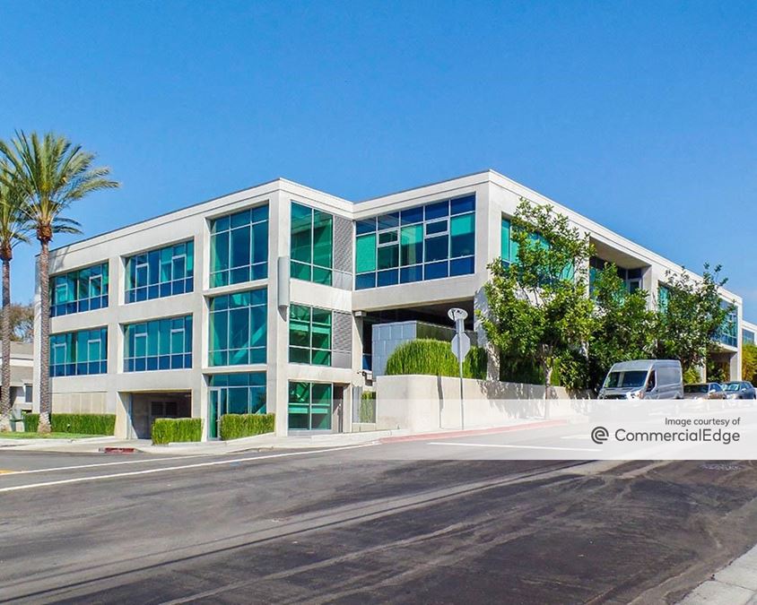 330 South Sepulveda Blvd