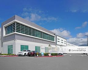 McCarthy Creekside Industrial Center - 807 & 907 North McCarthy Blvd
