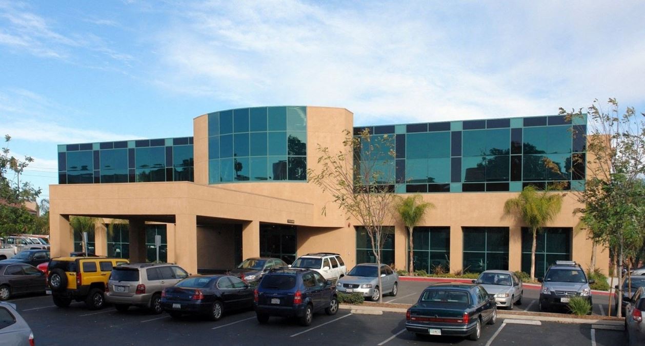 Corona Medical Plaza