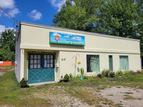 Farm Stand For Lease
