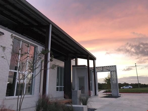 1019 South Heatherwilde Blvd 1/2 Off First Months Rent