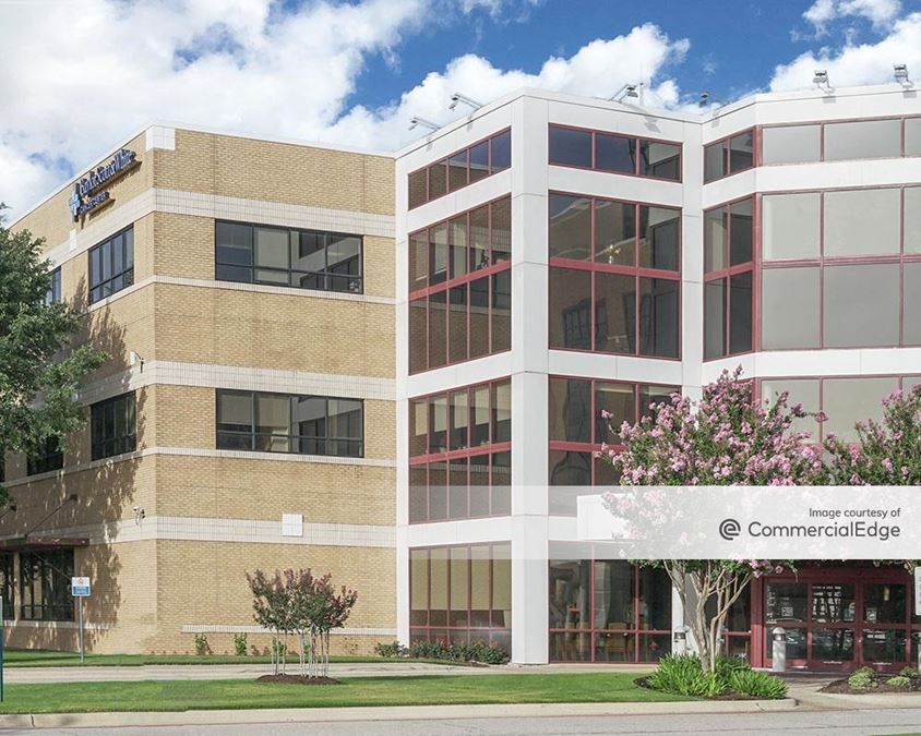 AdventHealth Central Texas Ledger & Smith Professional Building