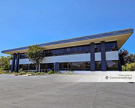 1870 Embarcadero Rd