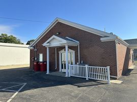 Freestanding Former Bank / Office & Retail