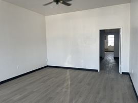 High Exposure Retail/Office Space Located on Blackstone Ave