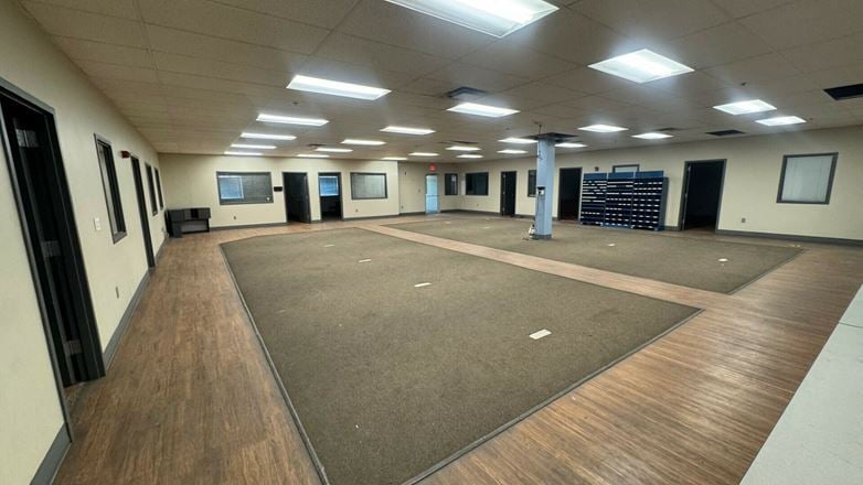 Steelton Office / Warehouse