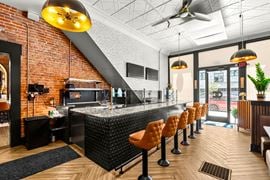 207 E Main St