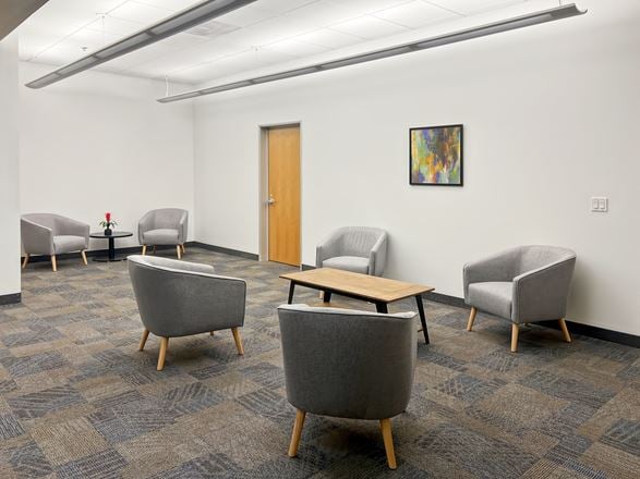 Regus - San Diego - Via del Campo
