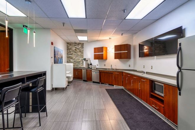 Strive Workspaces (Ann Arbor) - Preston Pointe