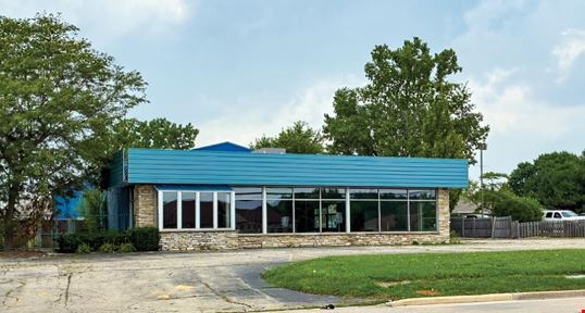 5102 N Green Bay Rd