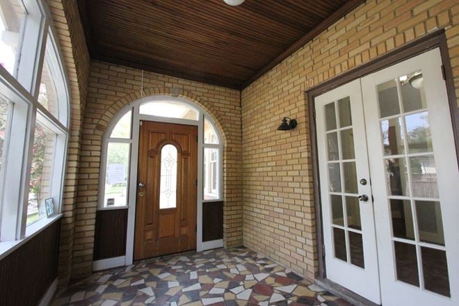 1751 Dauphin St., Mobile AL 36604