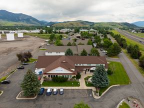 301 Evergreen Dr Unit C & D