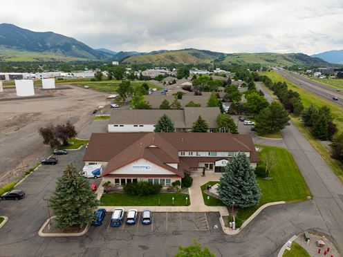 301 Evergreen Dr Unit C & D