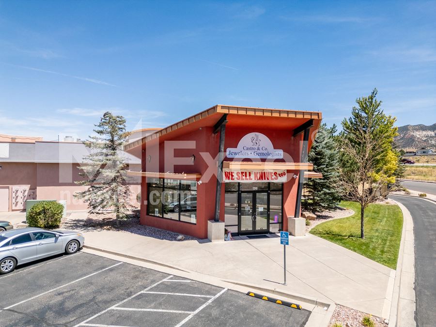 Stand Alone Retail In Providence