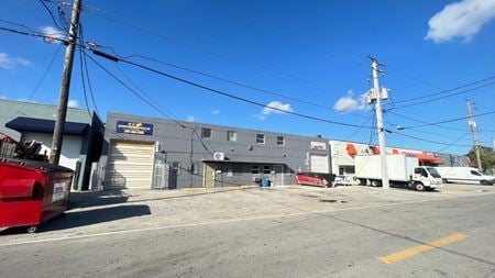 Industrial space for Rent at 1701 W 33rd Place in Hialeah