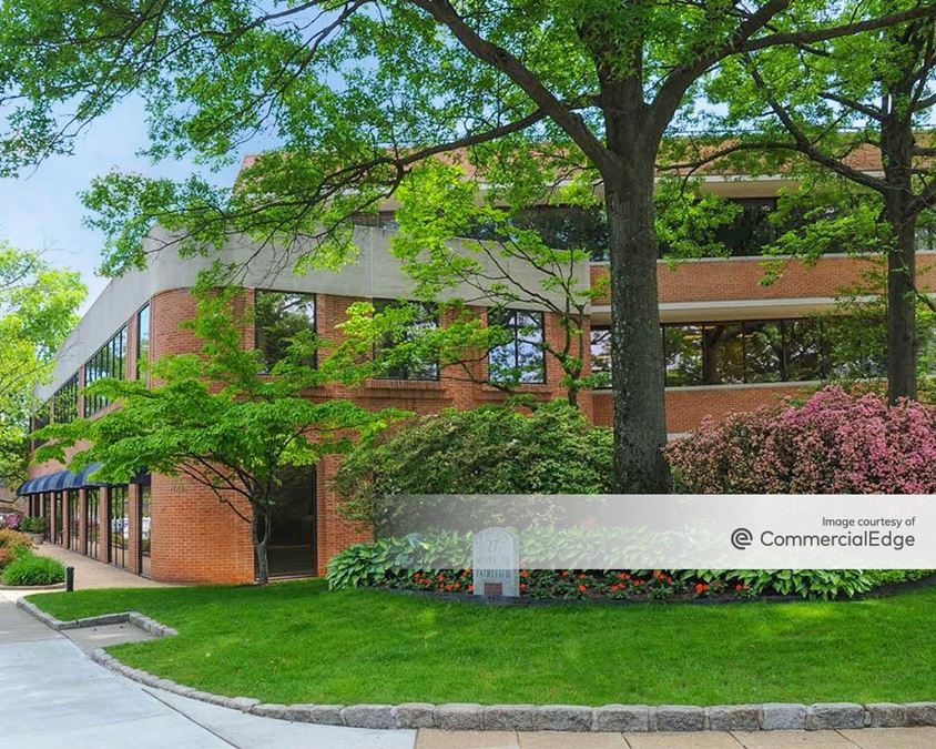 One Pickwick Plaza 1 Pickwick Plaza, Greenwich, CT Office Space