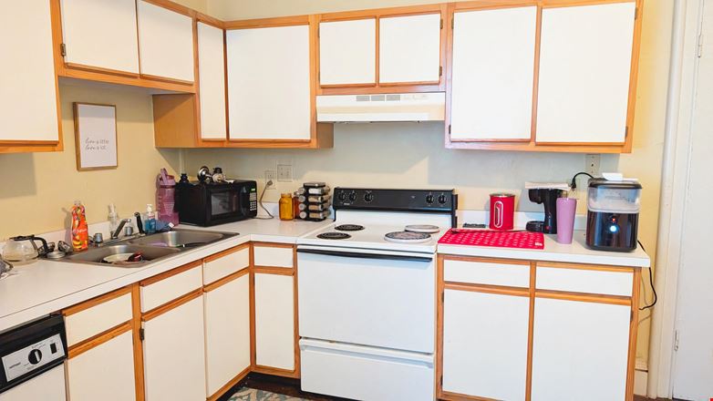 Octagon House Apartments