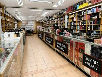 Nomad/Koreatown Retail Counter/Showcase/booth Space