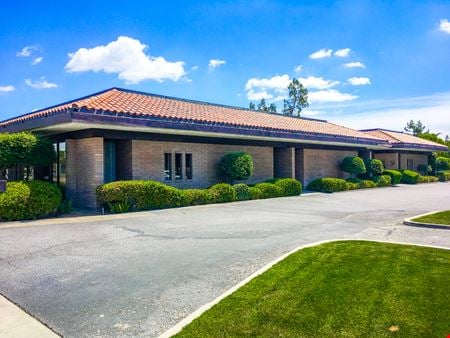 Office space for Rent at 555 W. Shaw Avenue in Fresno