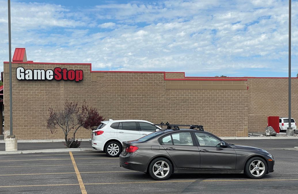 Breneman Square Shopping Center
