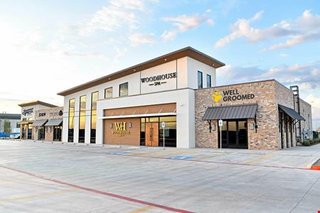 Retail space for Rent at 11010 Slide Road in Lubbock