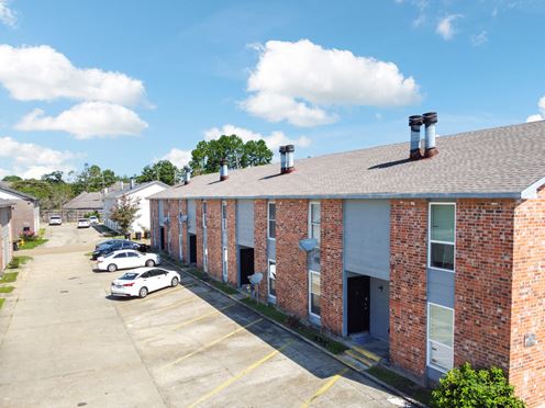 Stabilized 8-Unit Multifamily Complex near Health Corridor