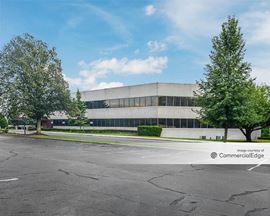 2929 Express Drive North