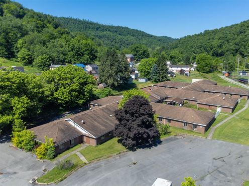 $1 Auction - Former Skilled Nursing Facility | ±32,531 SF | 97 Beds