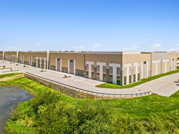 Cooper Commerce Center Building 2
