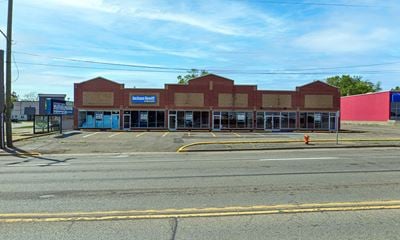 477 Elizabeth Lake Rd