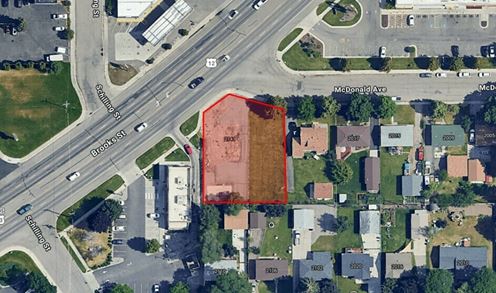 2141 Mcdonald Ave