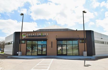 Retail space for Rent at 3028 N Josey Ln in Carrollton