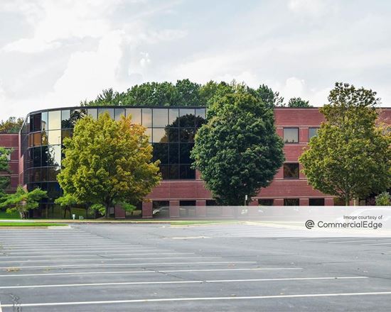 1 Financial Pkwy