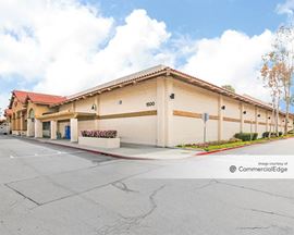 Conejo Valley Plaza - 1330 North Moorpark Road