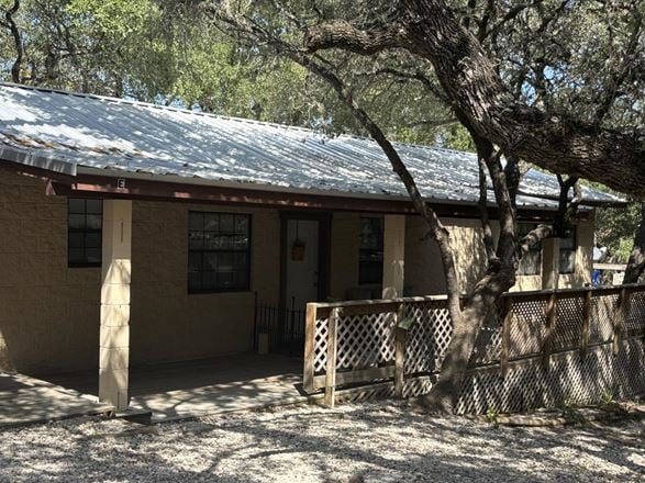 Forrenville Residential Rental Compound
