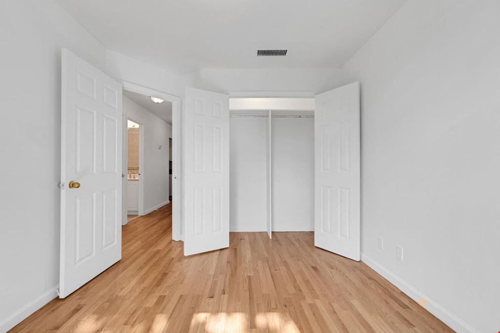 Riverdale 4-Story Solid Brick 2-Family Duplex Apartment Townhouse