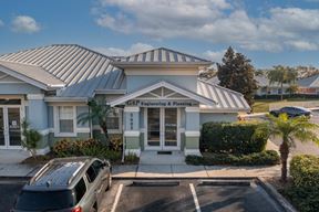 Office Unit in Sawyer Oaks