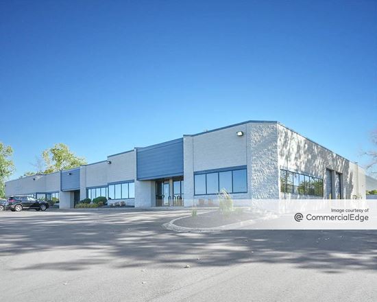 Round Lake Business Center