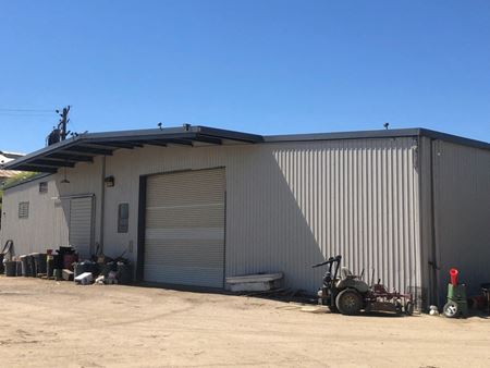Freestanding Industrial Building + Airport Access - Fresno