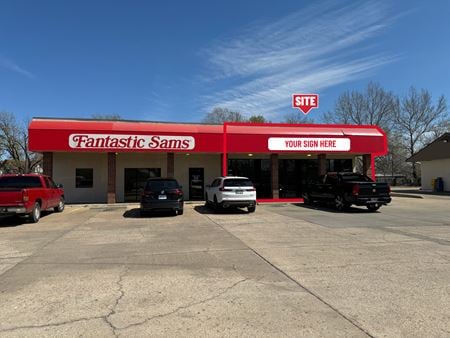 Photo of commercial space at 2792 S. Seneca St.  in Wichita