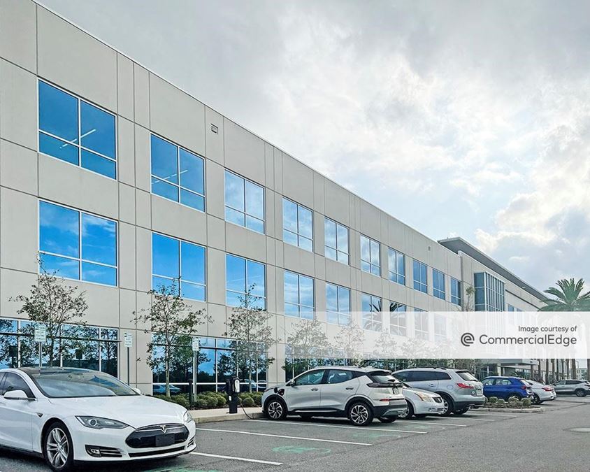 9271 South John Young Pkwy 9271 South John Young Pkwy Office Building