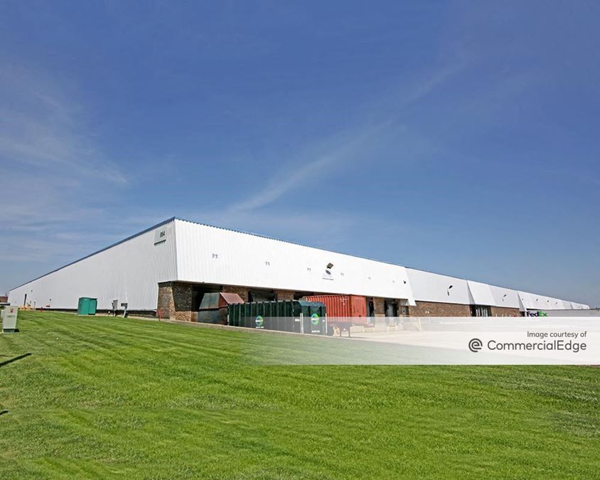 854 Golf Lane, Bensenville, IL industrial Building