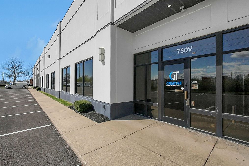 Crossroads Commerce Center