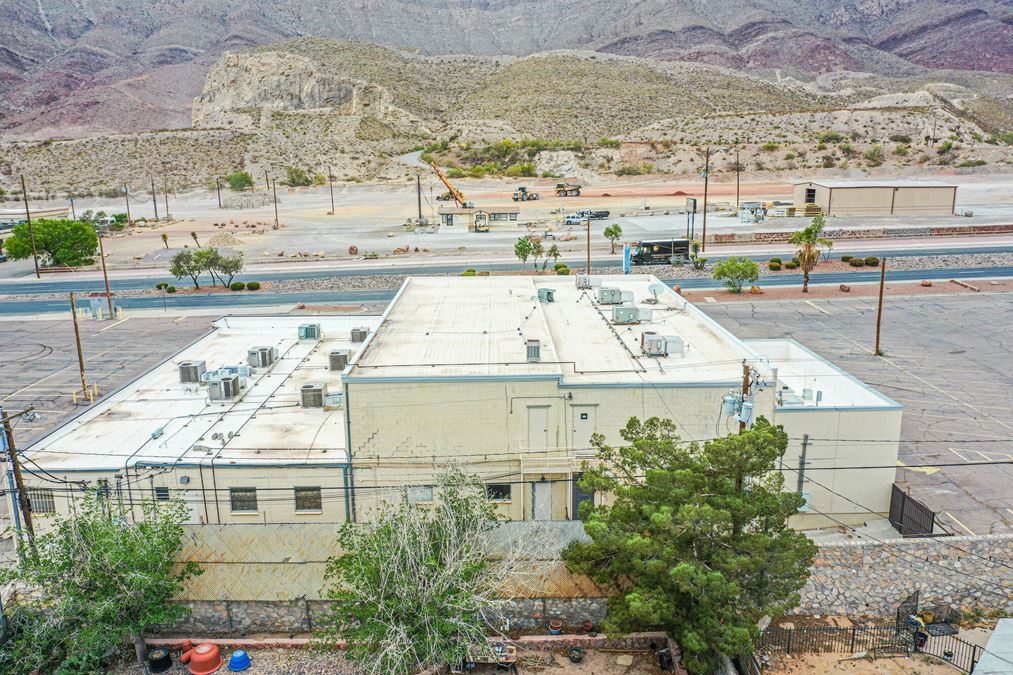 Previous Plasma Center Building FOR SALE