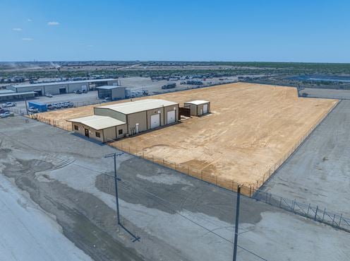 Crane Served Facility off TX-191