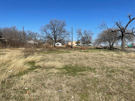 713 E Jefferson Ave, Fort Worth