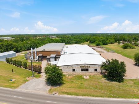 Industrial space for Sale at 6613 N 19th St in Waco