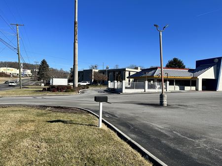 Photo of commercial space at 1967 Lee Hwy in Bristol