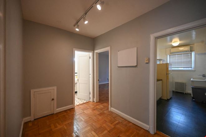 2607 24th St NW