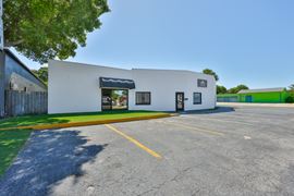 Versatile Showroom | Office| Warehouse in Prime Location!